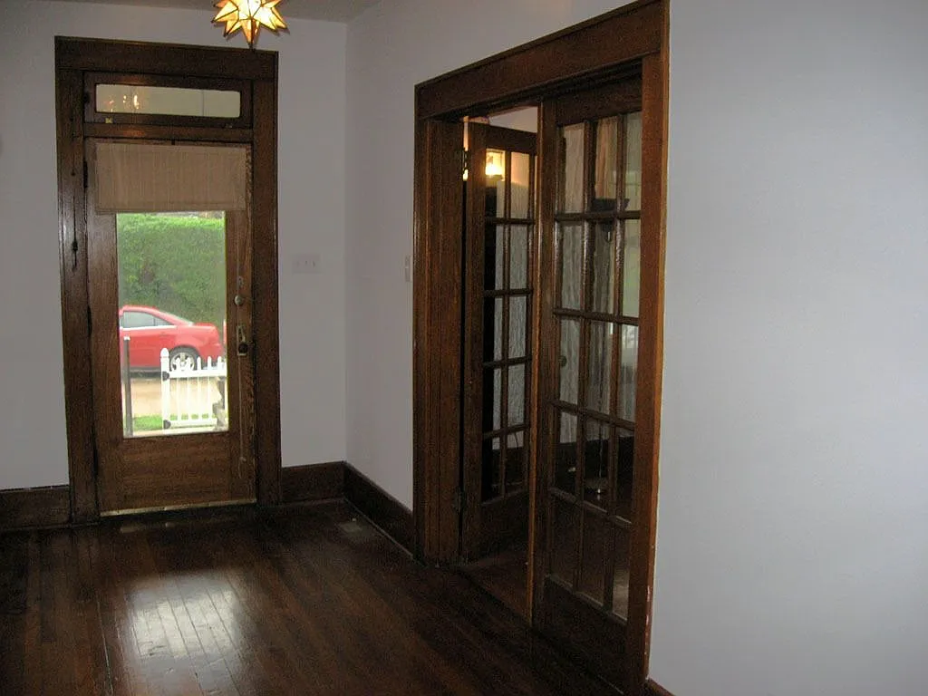 133 & 135 Waitman St photo 1