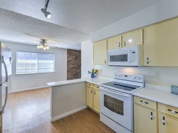 5708 Eugene Ave, Las Vegas, NV 89108