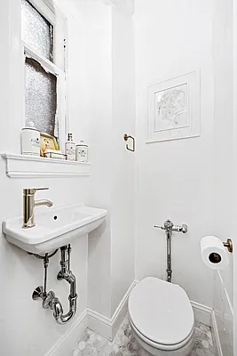 Sold by Compass | media 23