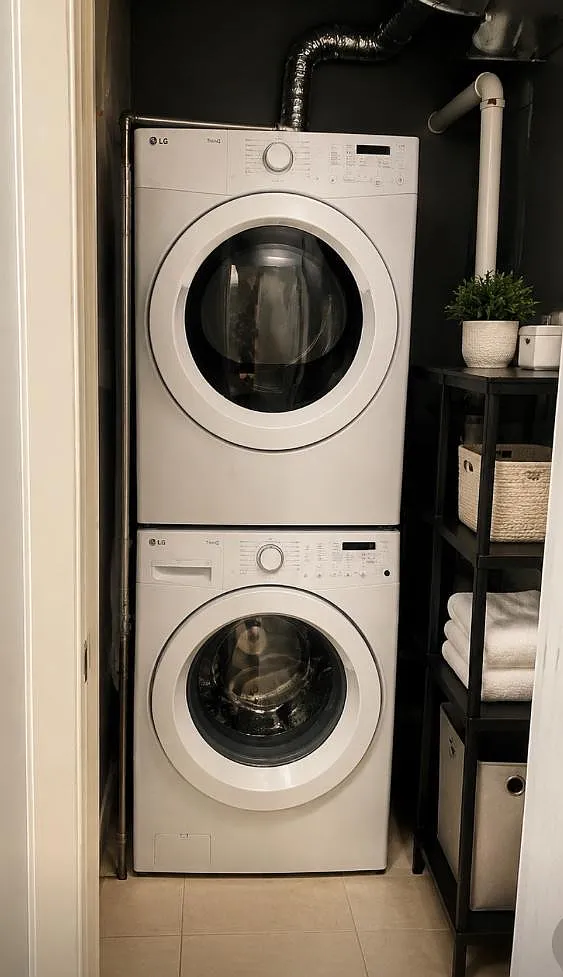 2 bed, $2,100 — Photo 1