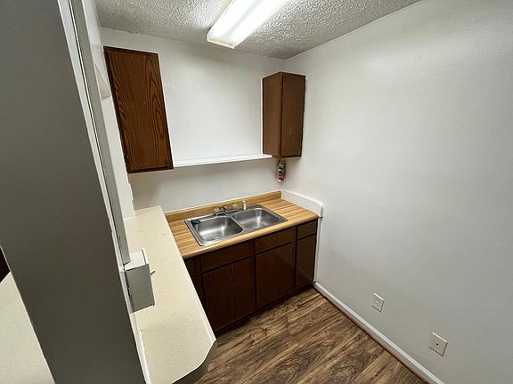 4th image of 1704 N King St APT B
