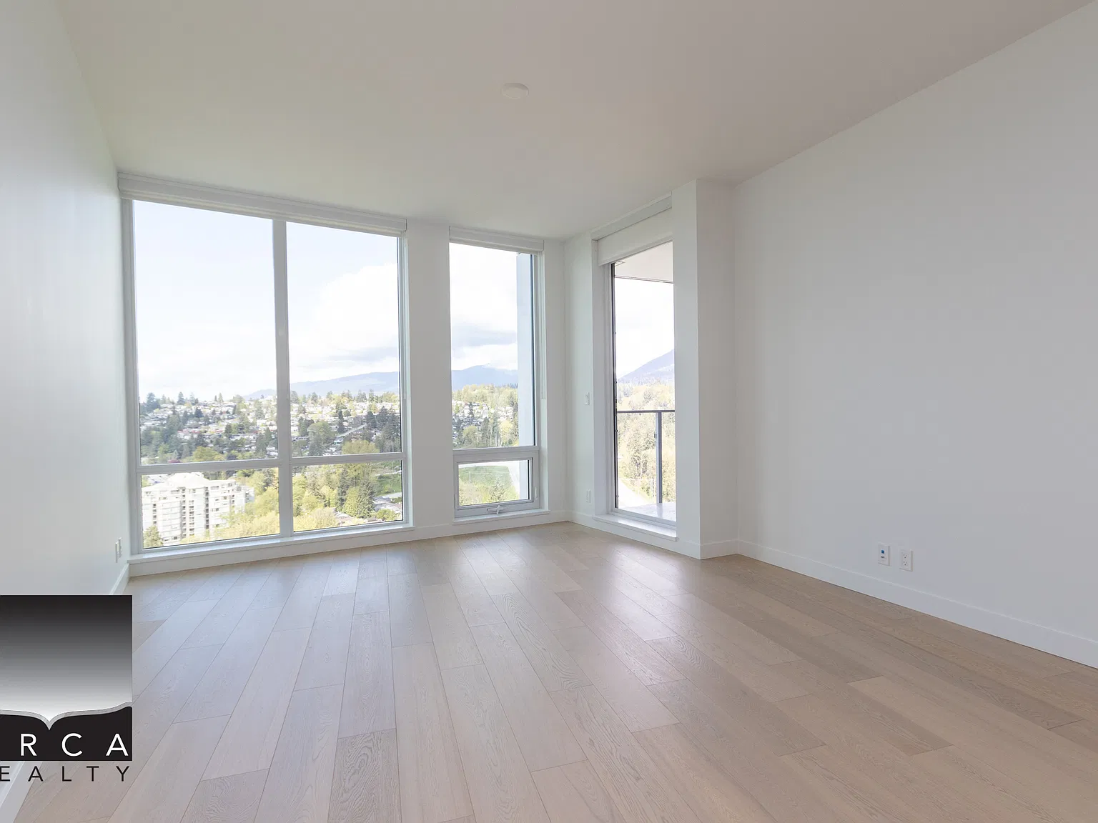 2 bed, 1063 sqft, $4,400 — Photo 3