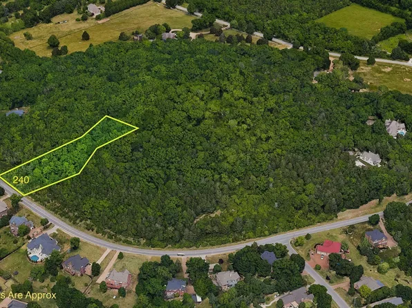 240 Spencer Creek Rd, Franklin, TN 37069