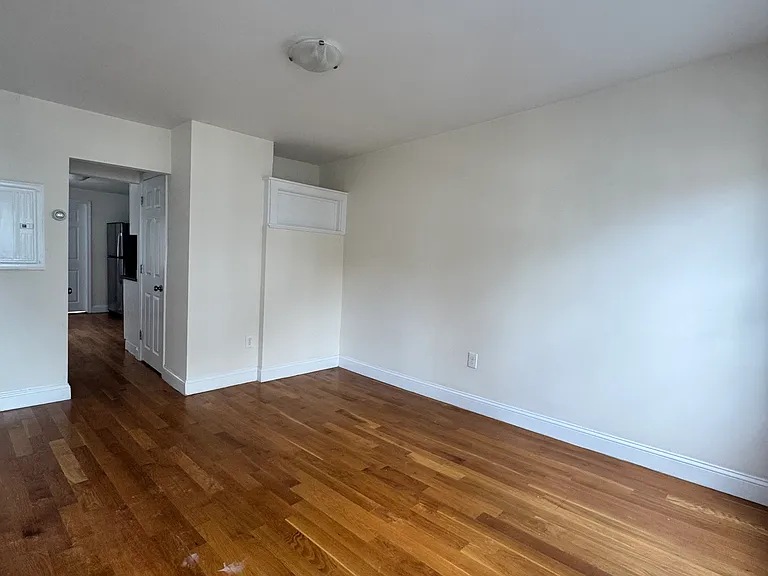 33 Harding St #1 — Photo 3