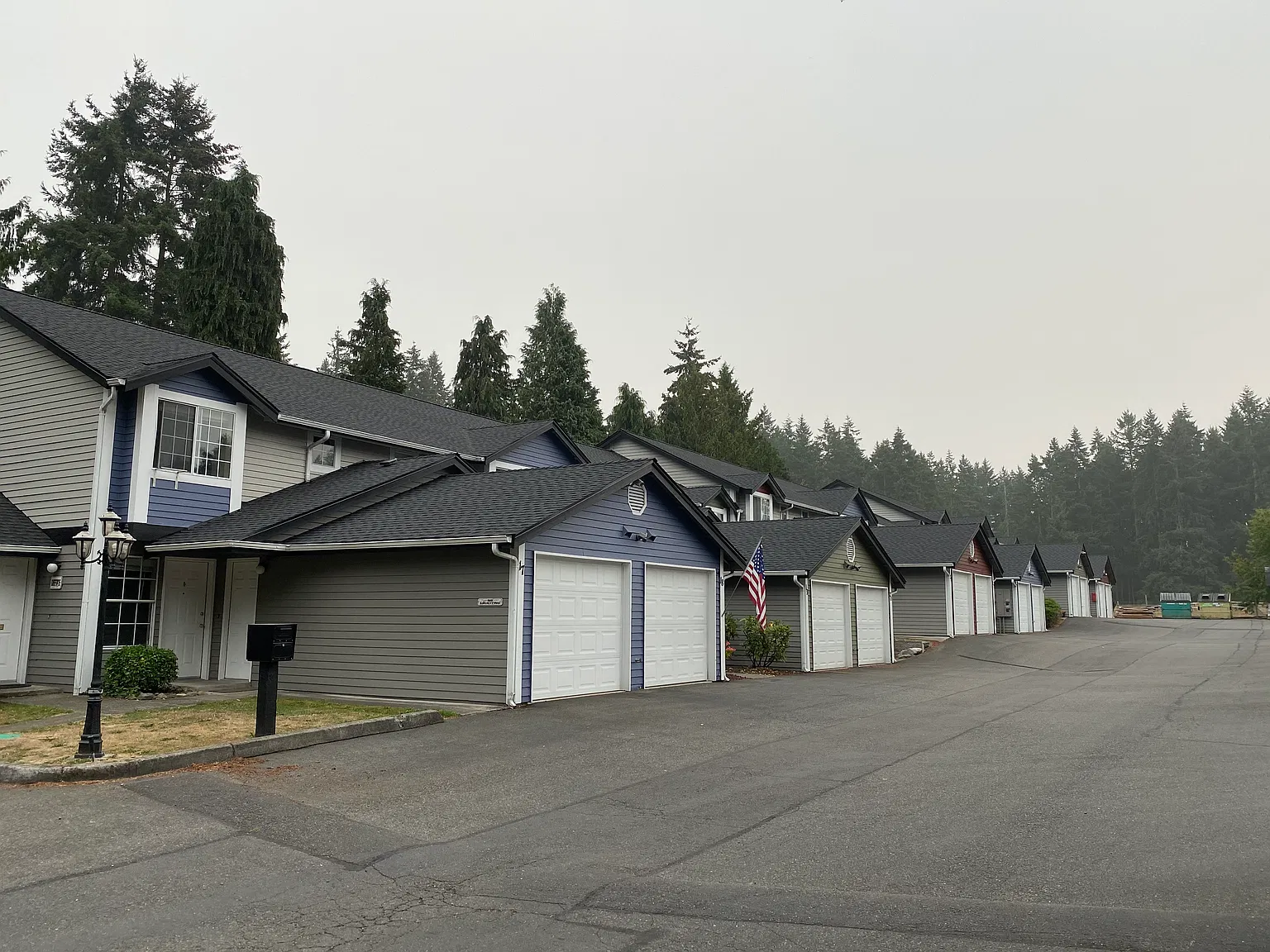 2 bed, 1.5 bath, 1100 sqft, $1,895 — Photo 2