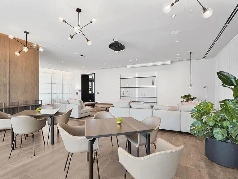Building's Lounge