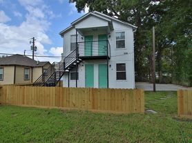 505 E 32nd St, Houston, TX