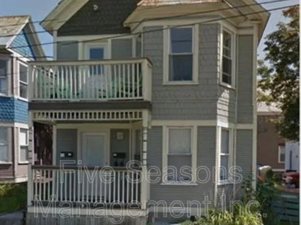 8 Park St #B, Burlington, VT 05401