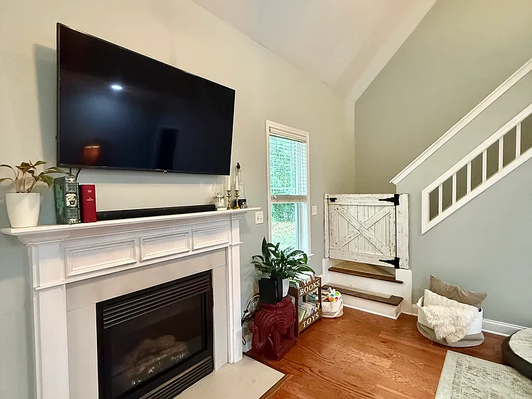 204 River Oats Ct — Photo 5