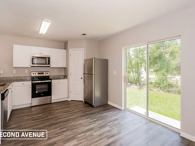 10920 W Ober Ter — Photo 2