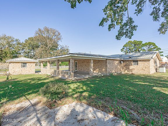 3rd image of 405 Eaton Dr