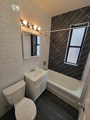 4th image of 25 Vermilyea Ave #12