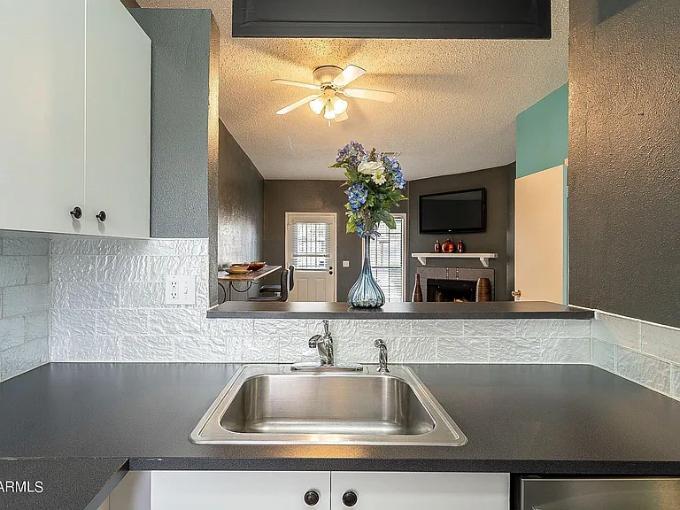 18616 N 34th Ave #5 — Photo 18
