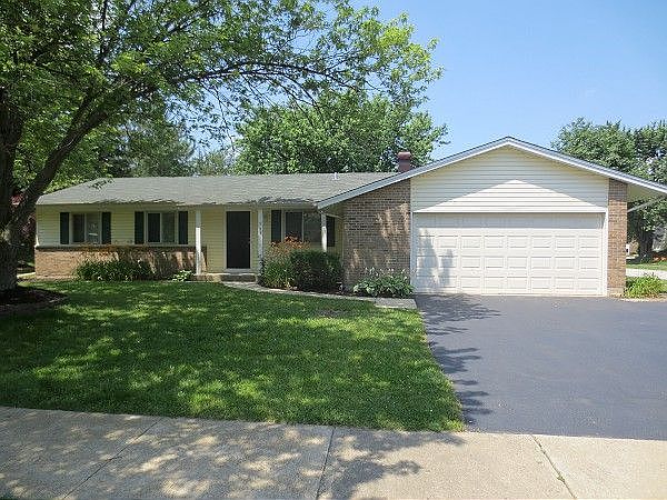 1st image of 553 Hampshire Ln