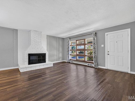 4th image of 461 Clemens Ave
