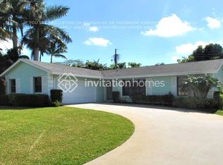 7 W Pine Tree Ave, Lake Worth, FL 33467
