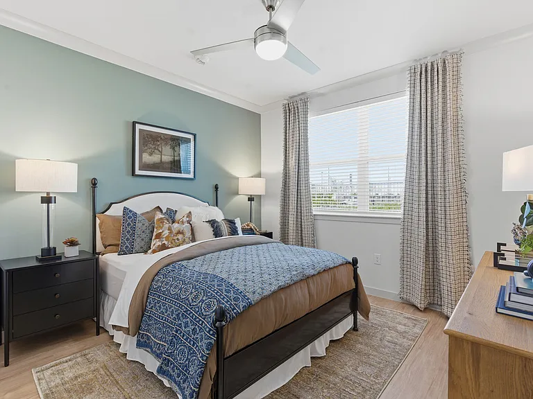 The Westlyn — Photo 10
