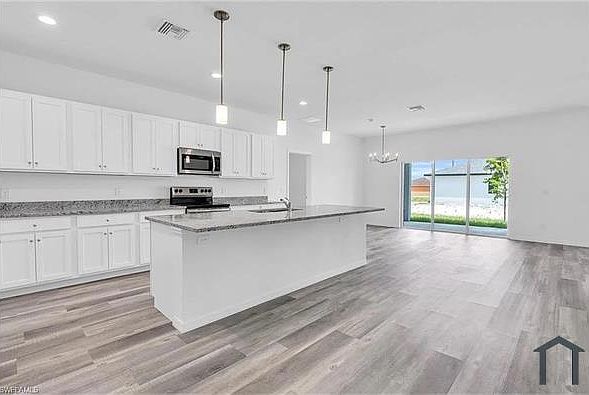 1st image of 313 Panorama Ave