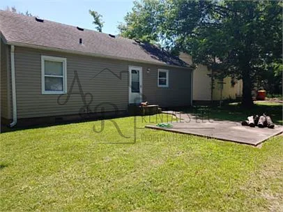 305 E Hudson St — Photo 7