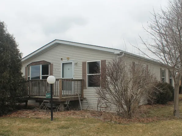 638 Bluebird Cir #B, Sandwich, IL 60548