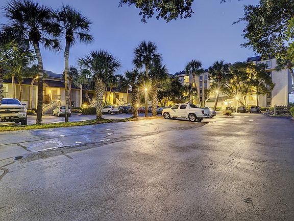 2nd image of 21 S Forest Beach Dr APT 508