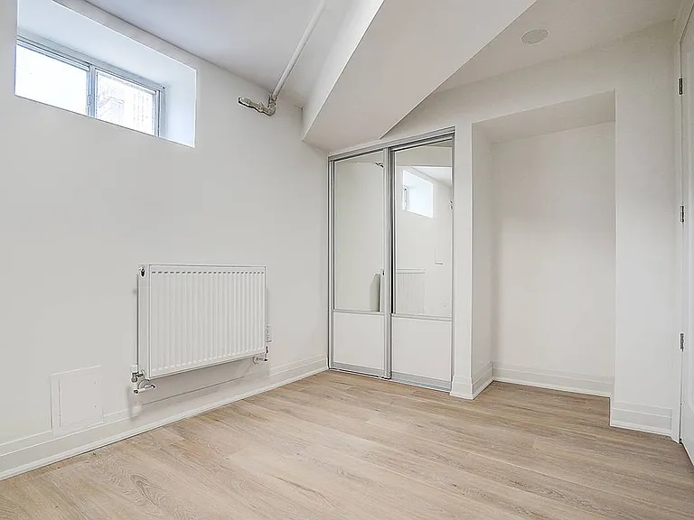 75 Kendal Ave #BASEMENT — Photo 24
