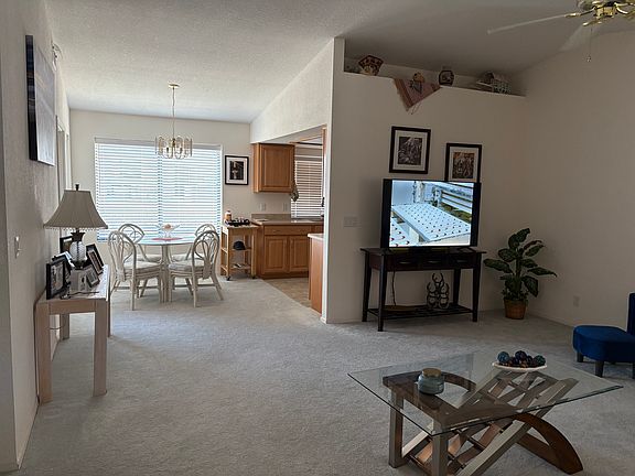 3rd image of 4233 Highlander Ave