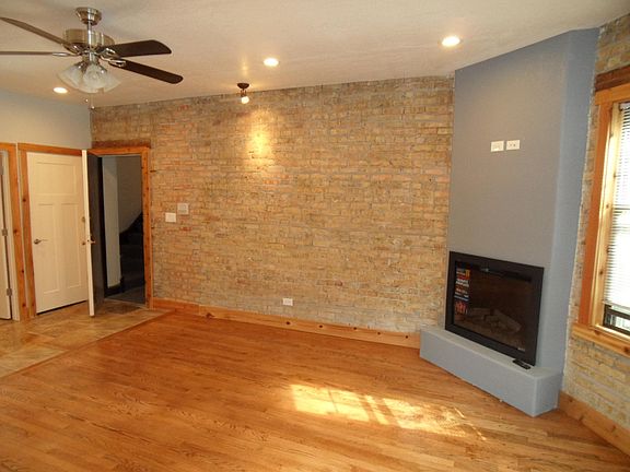 3rd image of 1521 W Farwell Ave APT 2A