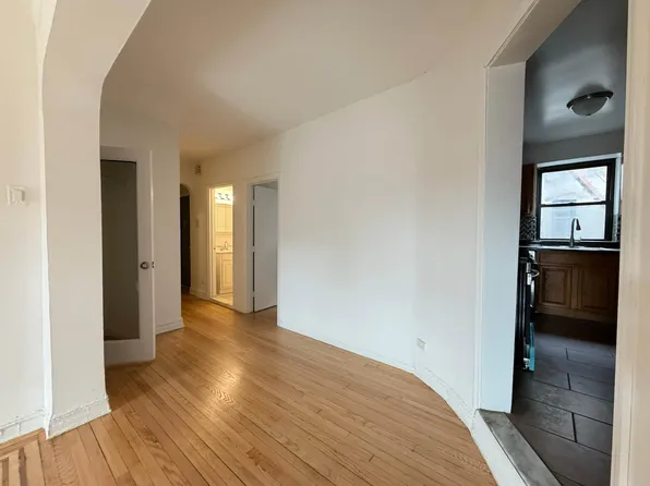 919 Park Place image 8 of 12