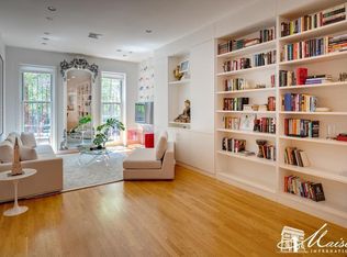 413 W 21st St, New York, NY 10011