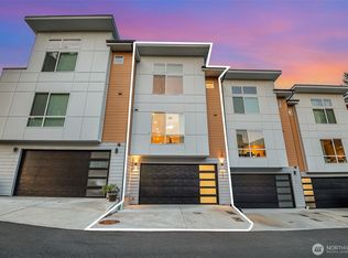 7731 NE 175th St #102, Kenmore, WA 98028