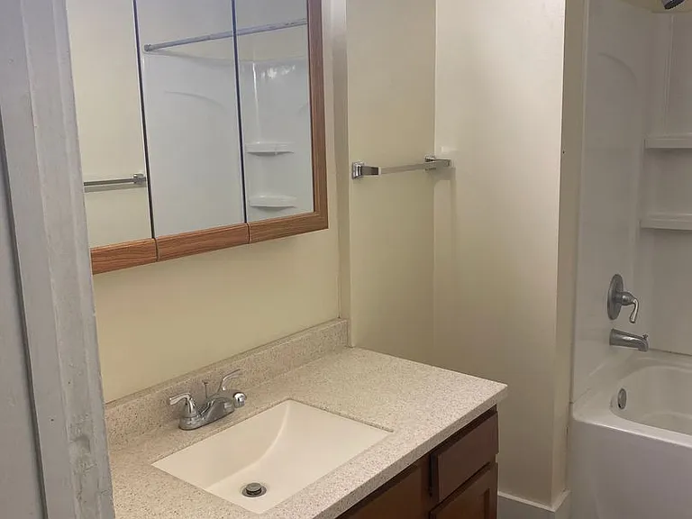 174 Market St — Photo 6