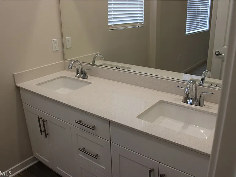 9190 Connolly Way — Photo 15