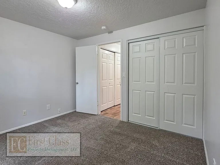 9555 SW Hall Blvd #4 — Photo 12