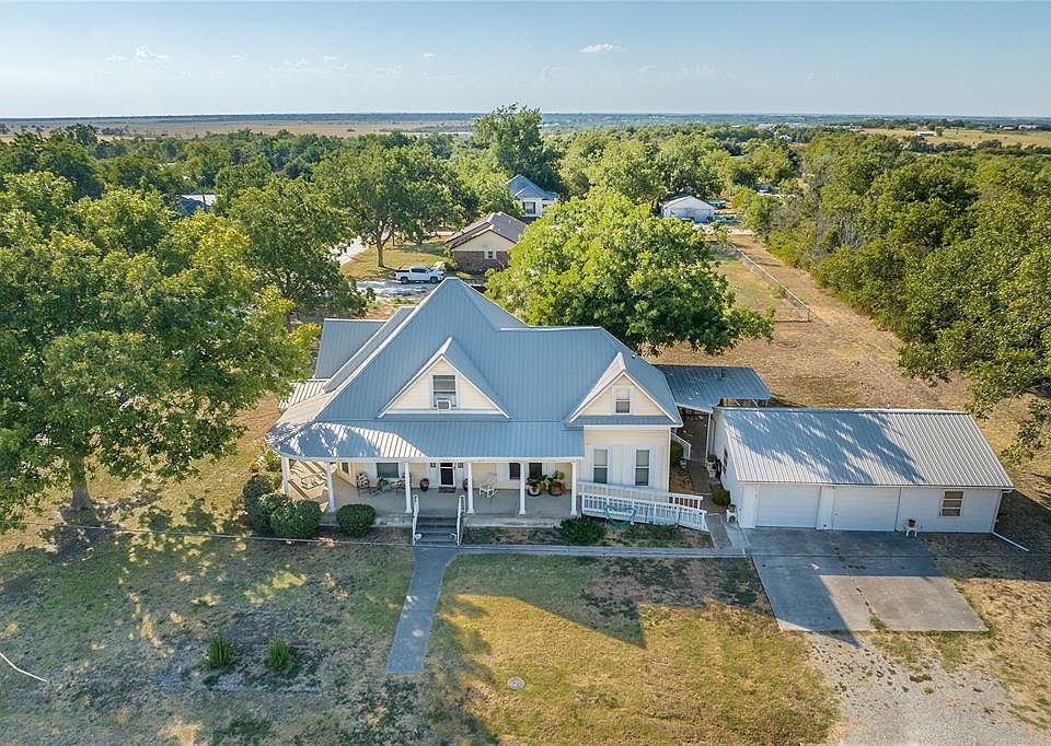 602 Hackberry St, Lott, TX 76656 MLS 2235480 Zillow