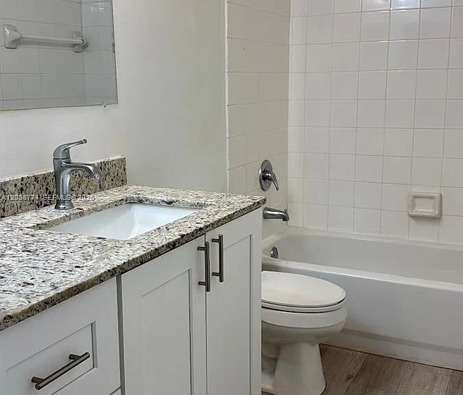 11155 SW 5th Pl #302 — Photo 5