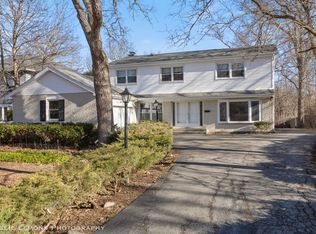 955 Green Bay Rd, Highland Park, IL 60035