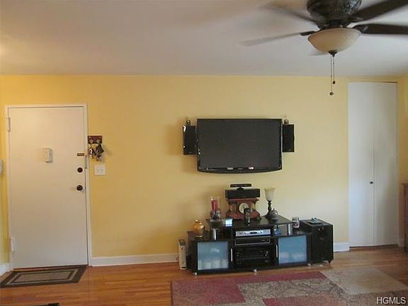 4th image of 185 S Highland Ave APT B