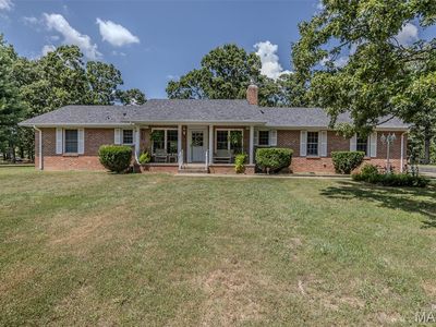 20303 Oakway Dr, Lebanon, MO, 65536