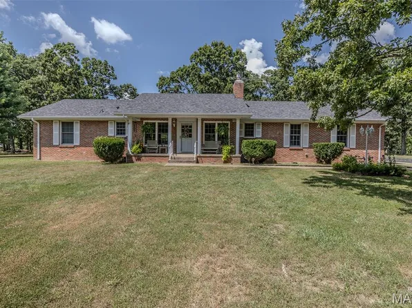 20303 Oakway Dr, Lebanon, MO 65536