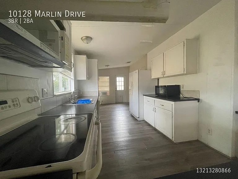 10128 Marlin Dr — Photo 5