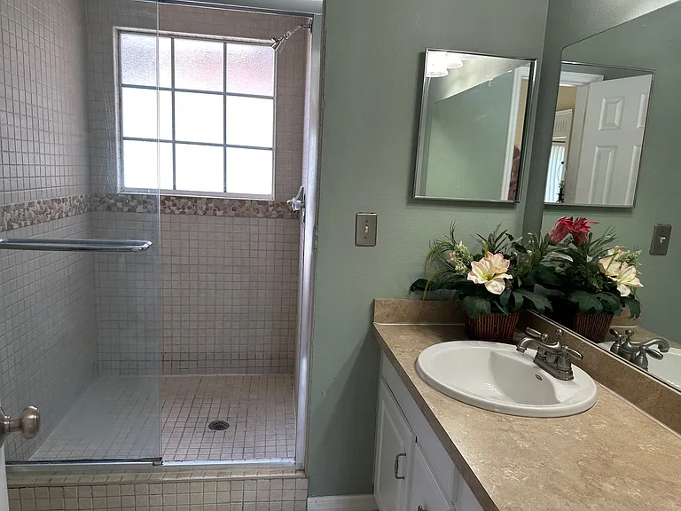 2030 Royal Bay Blvd — Photo 24