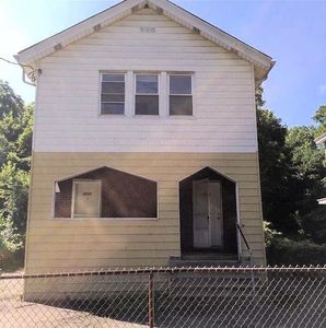 3730 Vine St, Cincinnati, OH, 45220