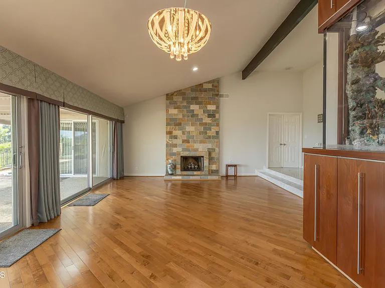 1212 Arno Dr — Photo 11
