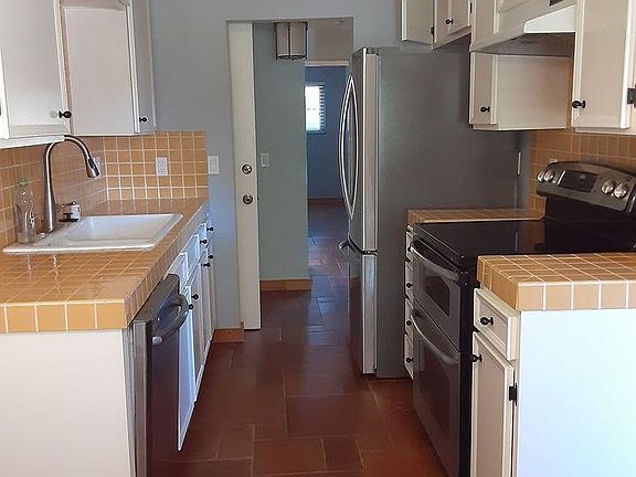 5th image of 9175 Campina Dr Unit 26