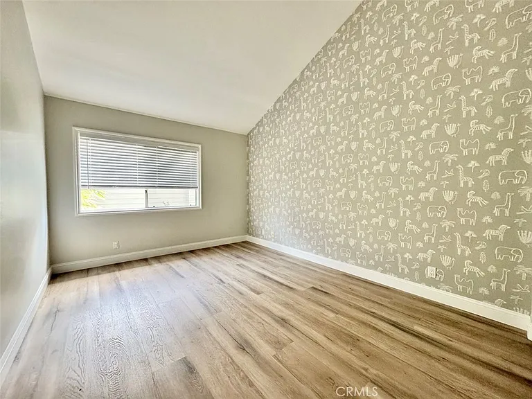 22511 Peartree — Photo 18