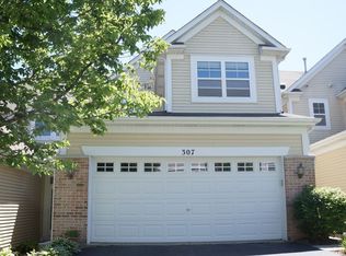 307 Hickory Ln, South Elgin, IL 60177