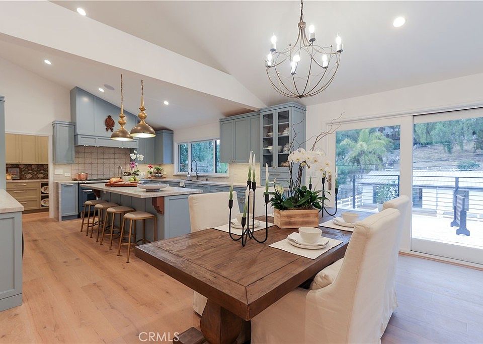 1st image of 2533 Palos Verdes Dr N