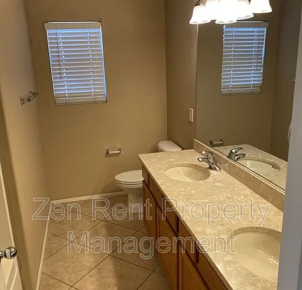 2541 W Canyon Way — Photo 11