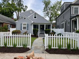 4602 Chestnut St, Bethesda, MD 20814